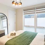 Urban Retreat In Southwark 1Br Gem For 3
